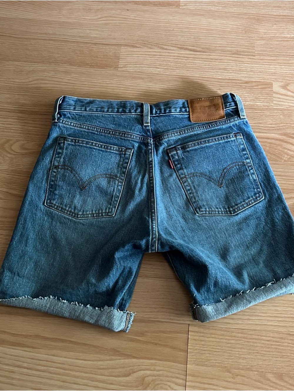 Levi’s Wedgie Big E Button Fly Jorts Women’s 28 - Picture 12 of 12